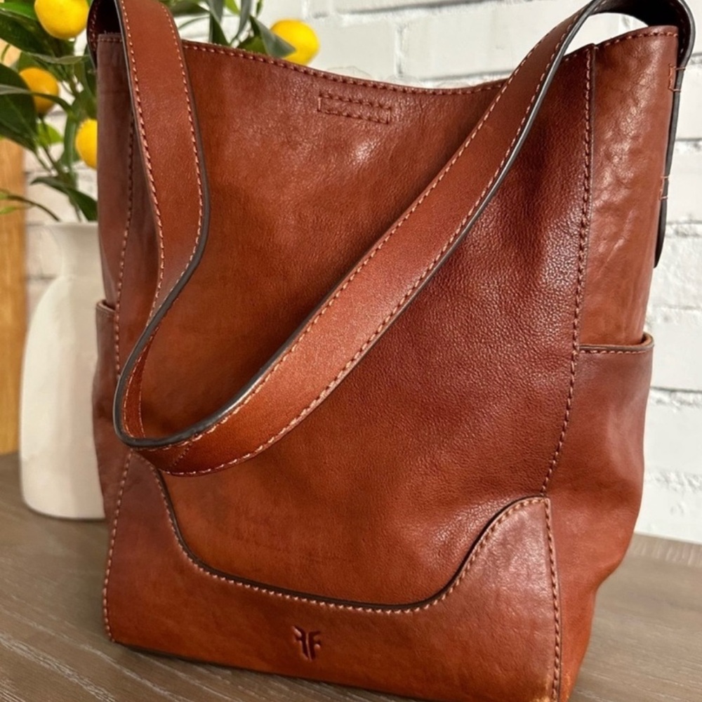 Frye Hobo Shoulder Bag DB323 Cognac